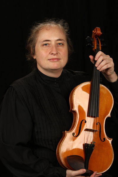Violinist Rachel Cox